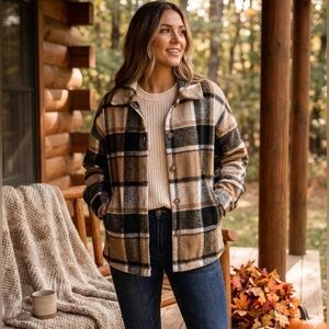 Plaid Flannel Shirt/Shacket with pockets